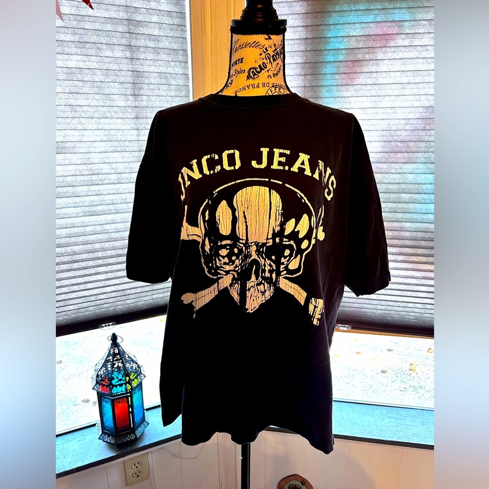 JNCO Jeans Skull and Crossbones Tee Shirt